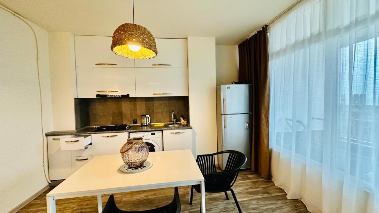 Magnolia Apartment Terrace 3 Batumi Luaran gambar